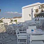 Porto Raphael Residences & Suites 